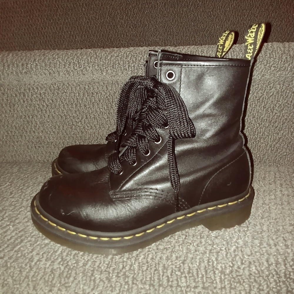 Dr.Martens Lace Up Boots